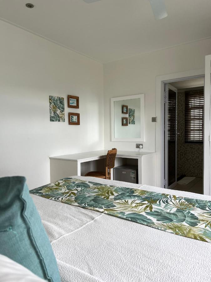 The Runway Lodge Pointe La Rue Extérieur photo